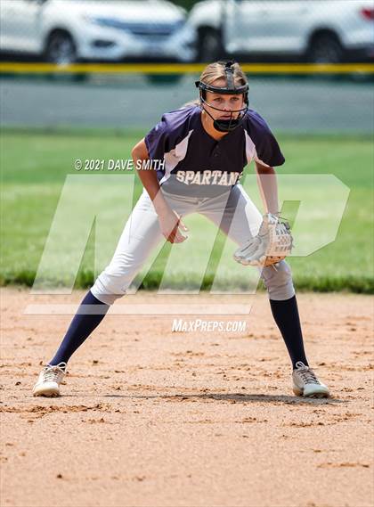 Thumbnail 3 in Pleasant Valley vs Waukee (Rick Doran Classic) photogallery.