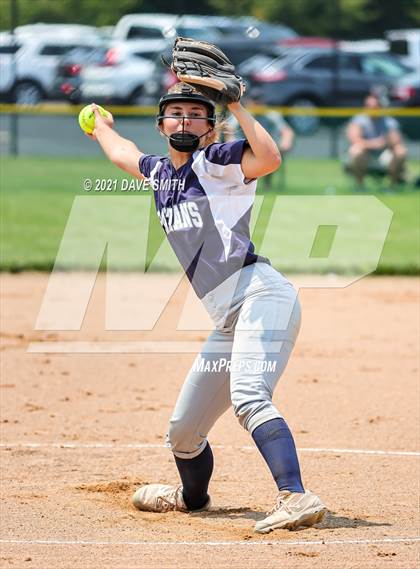 Thumbnail 1 in Pleasant Valley vs Waukee (Rick Doran Classic) photogallery.