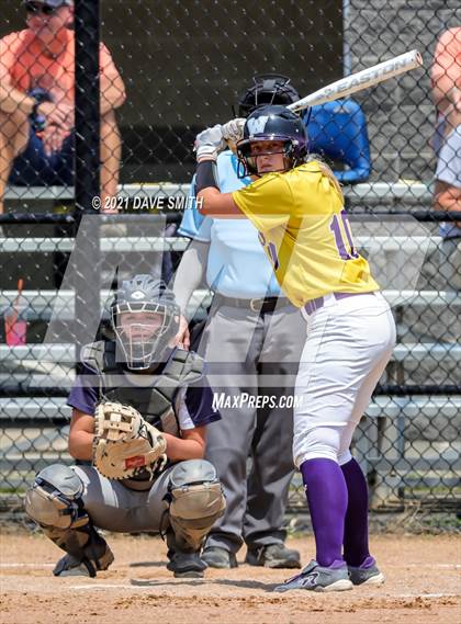 Thumbnail 1 in Pleasant Valley vs Waukee (Rick Doran Classic) photogallery.