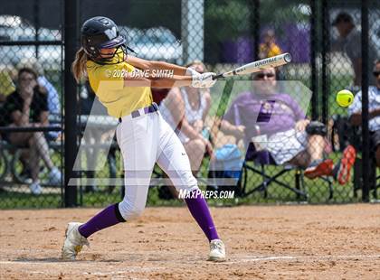 Thumbnail 3 in Pleasant Valley vs Waukee (Rick Doran Classic) photogallery.