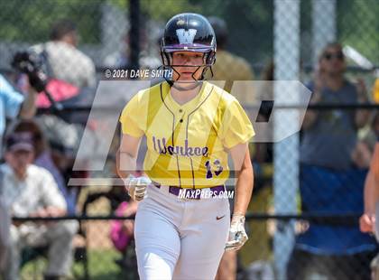 Thumbnail 1 in Pleasant Valley vs Waukee (Rick Doran Classic) photogallery.