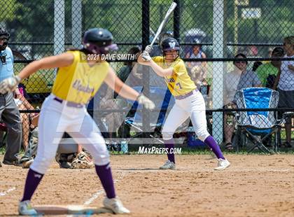 Thumbnail 3 in Pleasant Valley vs Waukee (Rick Doran Classic) photogallery.
