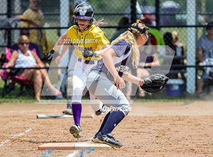 Thumbnail 2 in Pleasant Valley vs Waukee (Rick Doran Classic) photogallery.
