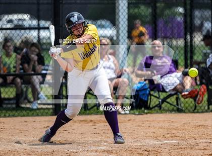 Thumbnail 2 in Pleasant Valley vs Waukee (Rick Doran Classic) photogallery.