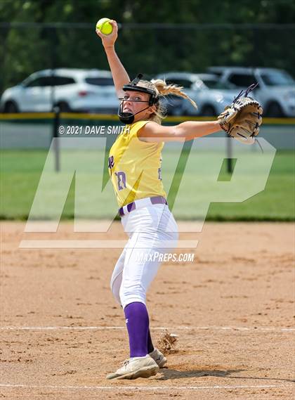Thumbnail 2 in Pleasant Valley vs Waukee (Rick Doran Classic) photogallery.