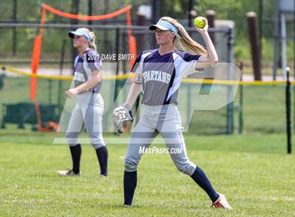 Thumbnail 3 in Pleasant Valley vs Waukee (Rick Doran Classic) photogallery.