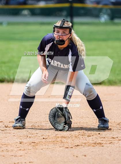 Thumbnail 3 in Pleasant Valley vs Waukee (Rick Doran Classic) photogallery.