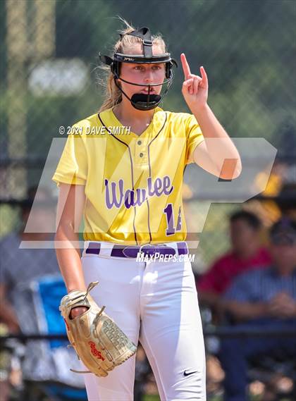 Thumbnail 1 in Pleasant Valley vs Waukee (Rick Doran Classic) photogallery.