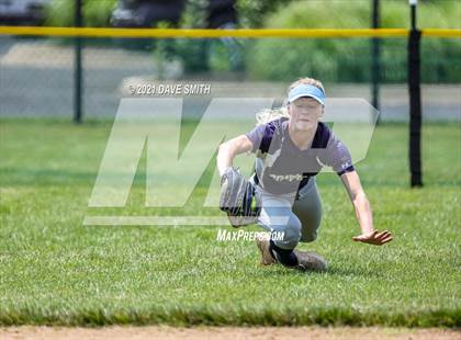 Thumbnail 3 in Pleasant Valley vs Waukee (Rick Doran Classic) photogallery.