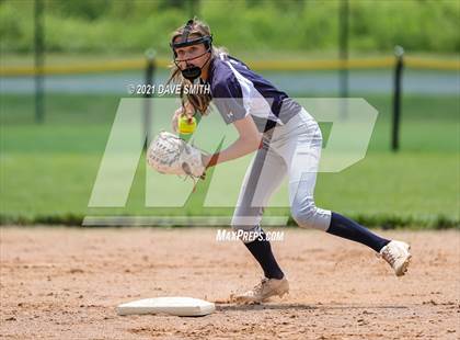 Thumbnail 2 in Pleasant Valley vs Waukee (Rick Doran Classic) photogallery.