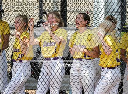 Thumbnail 2 in Pleasant Valley vs Waukee (Rick Doran Classic) photogallery.