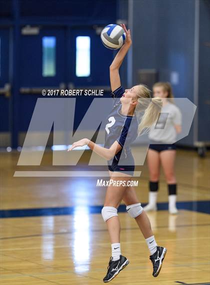 Thumbnail 3 in Amador @ Vista del Lago photogallery.