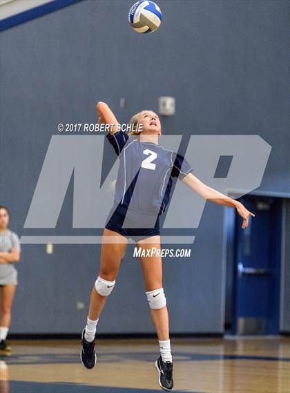 Thumbnail 2 in Amador @ Vista del Lago photogallery.