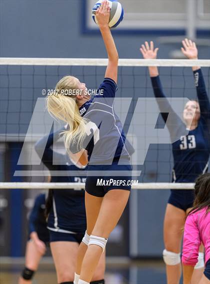 Thumbnail 3 in Amador @ Vista del Lago photogallery.