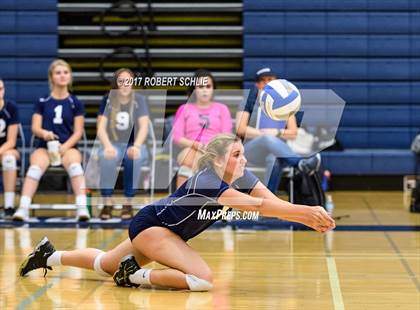 Thumbnail 3 in Amador @ Vista del Lago photogallery.