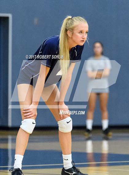 Thumbnail 2 in Amador @ Vista del Lago photogallery.
