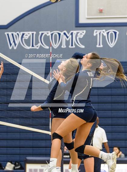 Thumbnail 2 in Amador @ Vista del Lago photogallery.