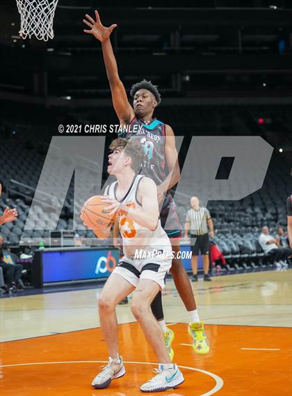 Thumbnail 1 in Skyline Prep vs Hillcrest Prep photogallery.