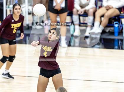 Thumbnail 3 in JV: Tulare Union vs Mission Oak photogallery.