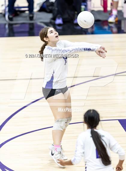 Thumbnail 1 in JV: Tulare Union vs Mission Oak photogallery.