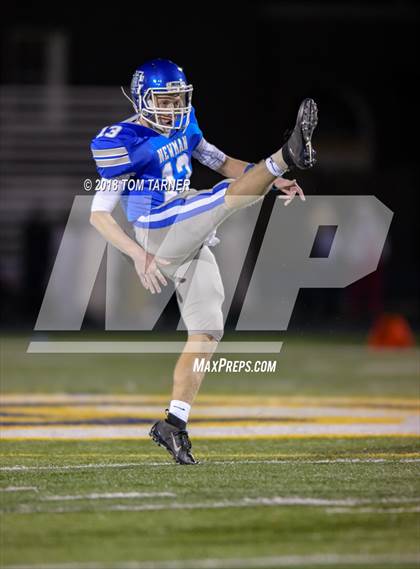 Thumbnail 1 in Newman Central Catholic vs. Gibson City-Melvin-Sibley (IHSA 2A Quarterfinal Playoff) photogallery.