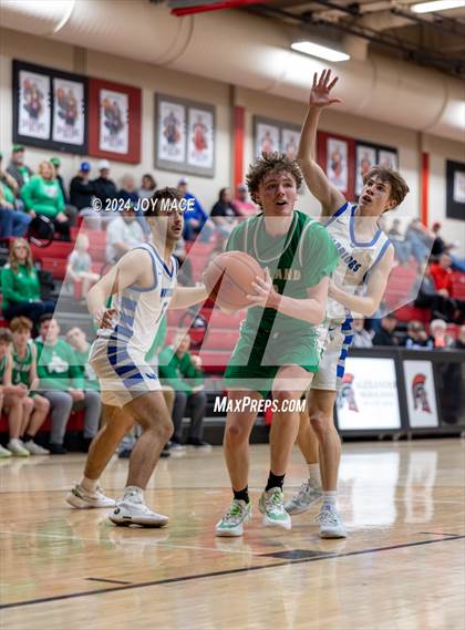 Thumbnail 2 in Warren vs. Fairland photogallery.
