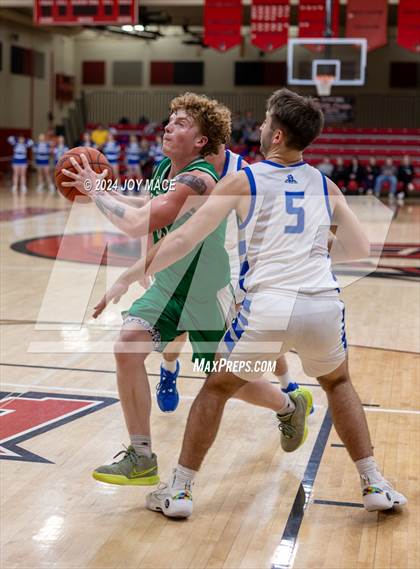 Thumbnail 2 in Warren vs. Fairland photogallery.