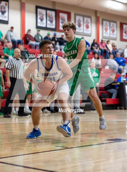 Thumbnail 3 in Warren vs. Fairland photogallery.