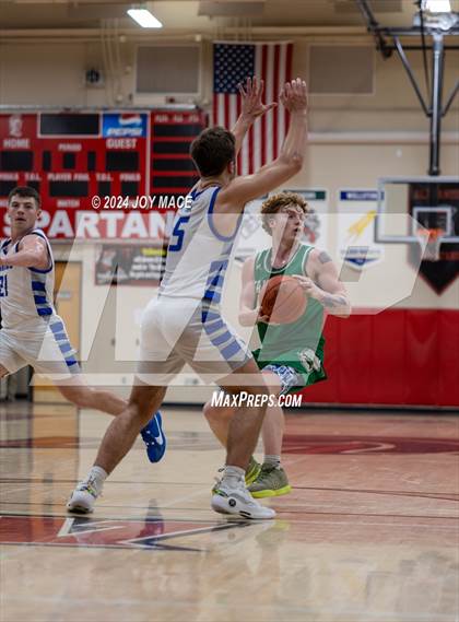 Thumbnail 2 in Warren vs. Fairland photogallery.