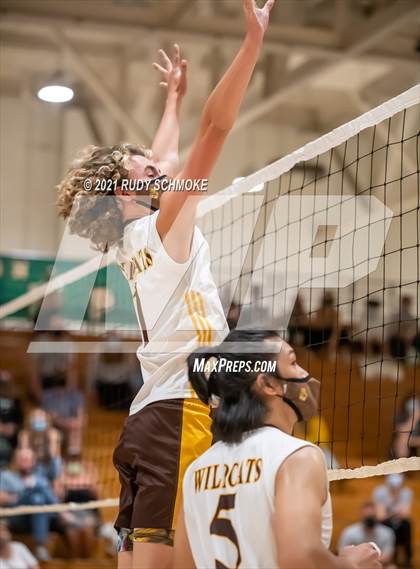 Thumbnail 2 in Mission Vista vs El Camion (CIF SDS D3 Championship) photogallery.