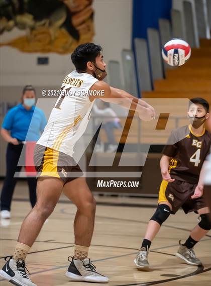 Thumbnail 2 in Mission Vista vs El Camion (CIF SDS D3 Championship) photogallery.