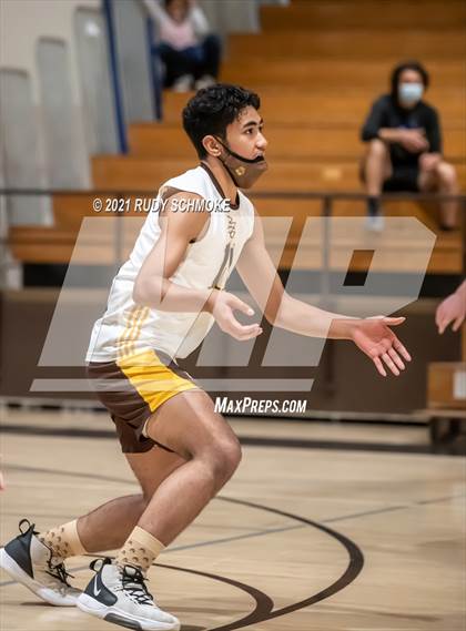 Thumbnail 3 in Mission Vista vs El Camion (CIF SDS D3 Championship) photogallery.