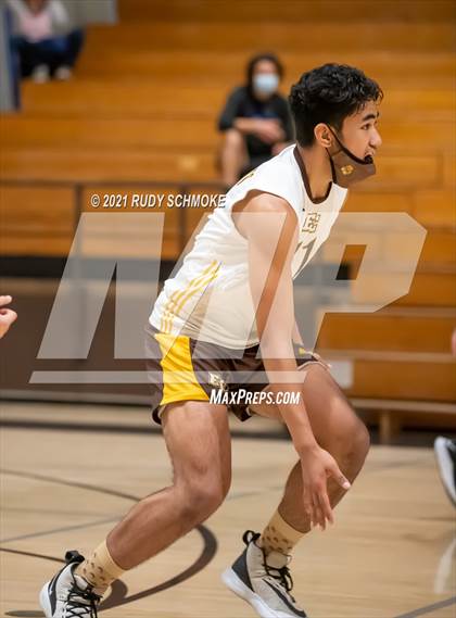 Thumbnail 3 in Mission Vista vs El Camion (CIF SDS D3 Championship) photogallery.