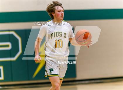 Thumbnail 2 in Skutt Catholic @ Pius X photogallery.