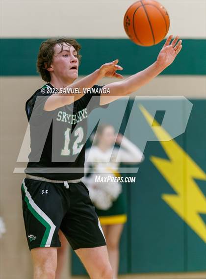 Thumbnail 2 in Skutt Catholic @ Pius X photogallery.