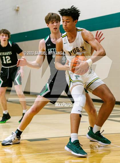 Thumbnail 1 in Skutt Catholic @ Pius X photogallery.