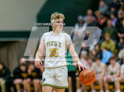 Thumbnail 2 in Skutt Catholic @ Pius X photogallery.
