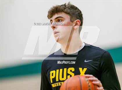 Thumbnail 2 in Skutt Catholic @ Pius X photogallery.