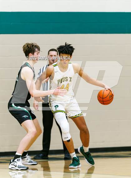 Thumbnail 3 in Skutt Catholic @ Pius X photogallery.