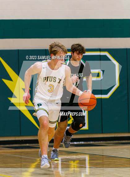 Thumbnail 2 in Skutt Catholic @ Pius X photogallery.