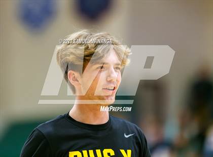 Thumbnail 2 in Skutt Catholic @ Pius X photogallery.