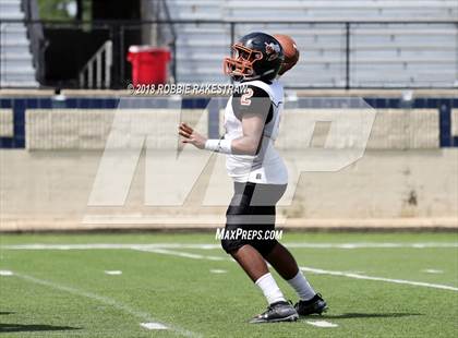 Thumbnail 2 in Washington vs. Horn Lake photogallery.