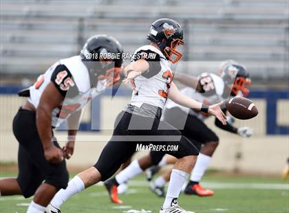 Thumbnail 3 in Washington vs. Horn Lake photogallery.