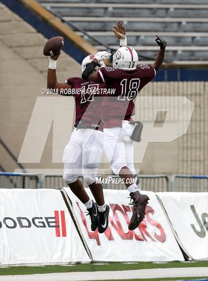 Thumbnail 2 in Washington vs. Horn Lake photogallery.