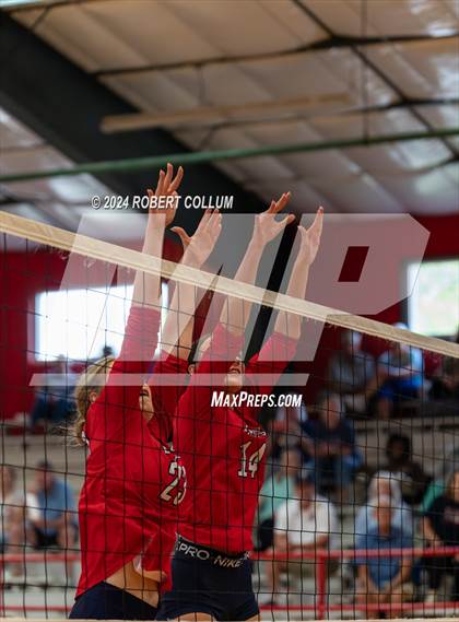 Thumbnail 3 in Tupelo Christian Prep @ Potts Camp photogallery.