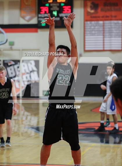 Thumbnail 2 in Reedley vs. Madera photogallery.