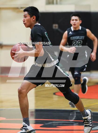 Thumbnail 2 in Reedley vs. Madera photogallery.