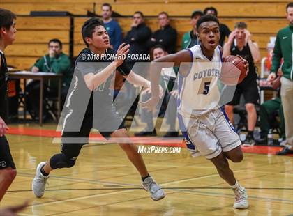 Thumbnail 3 in Reedley vs. Madera photogallery.