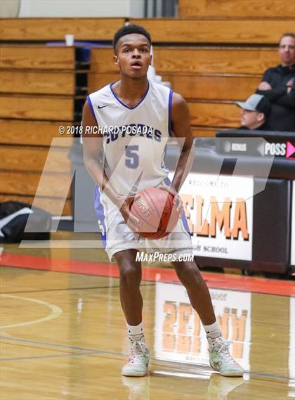 Thumbnail 3 in Reedley vs. Madera photogallery.