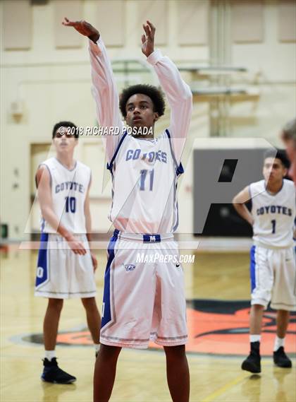 Thumbnail 1 in Reedley vs. Madera photogallery.